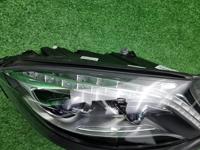 Фара правая Mercedes S W222 (2013-2017) LED