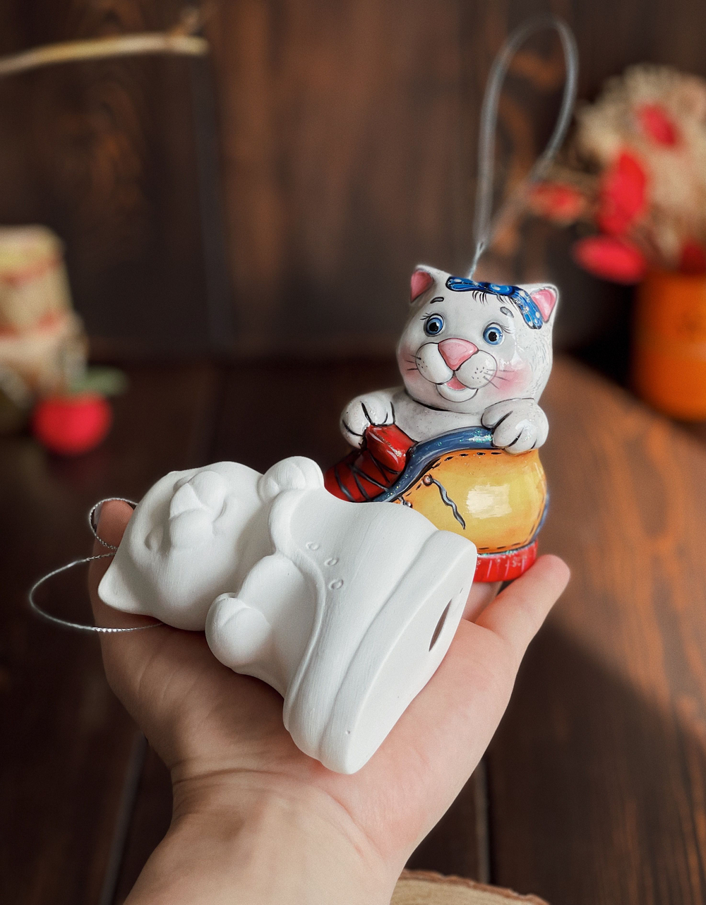 Кот в ботинке фарфоровый для росписи, елочная игрушка