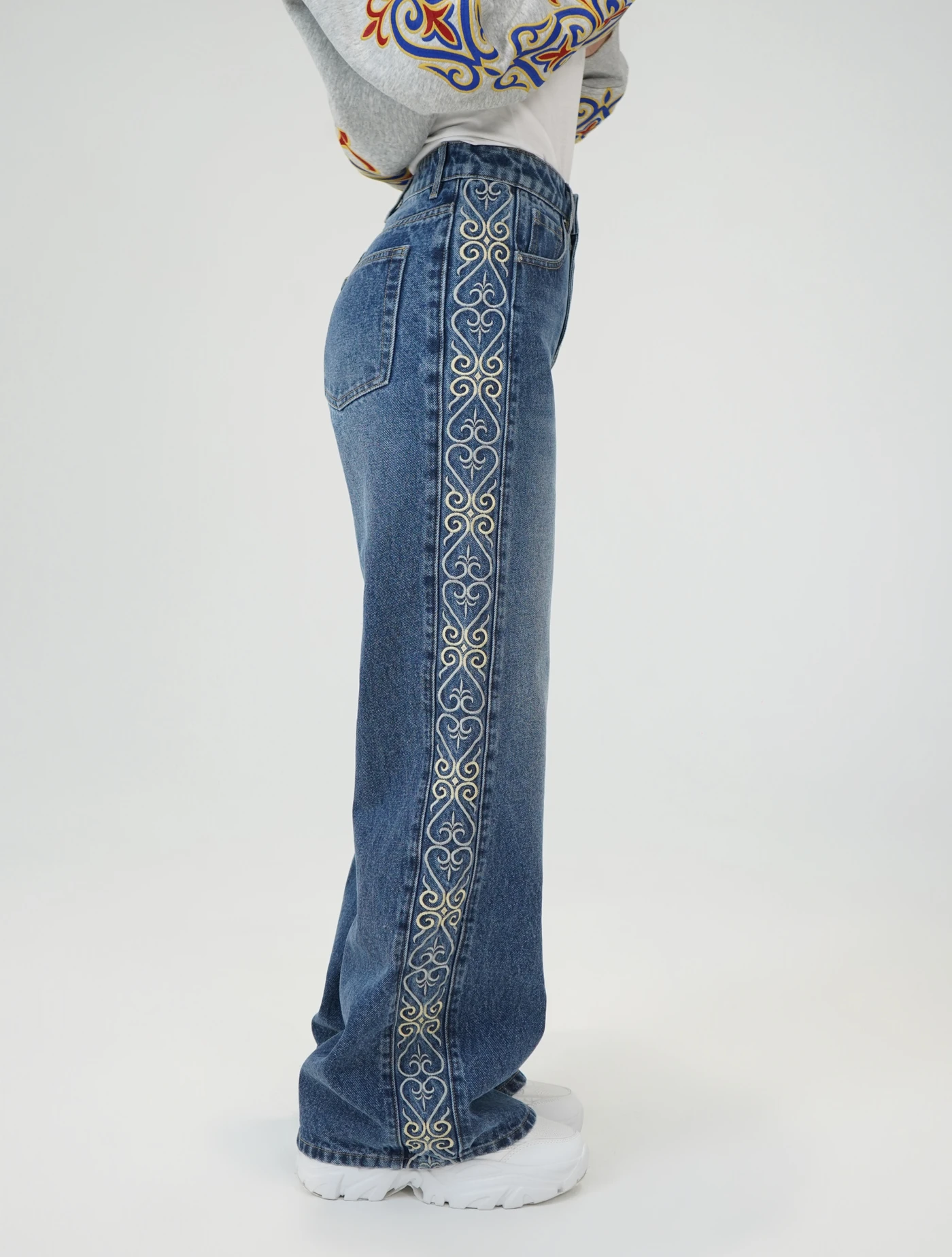 Medium Dark Blue Jeans with Side Embroidery and Stone Wash Effect