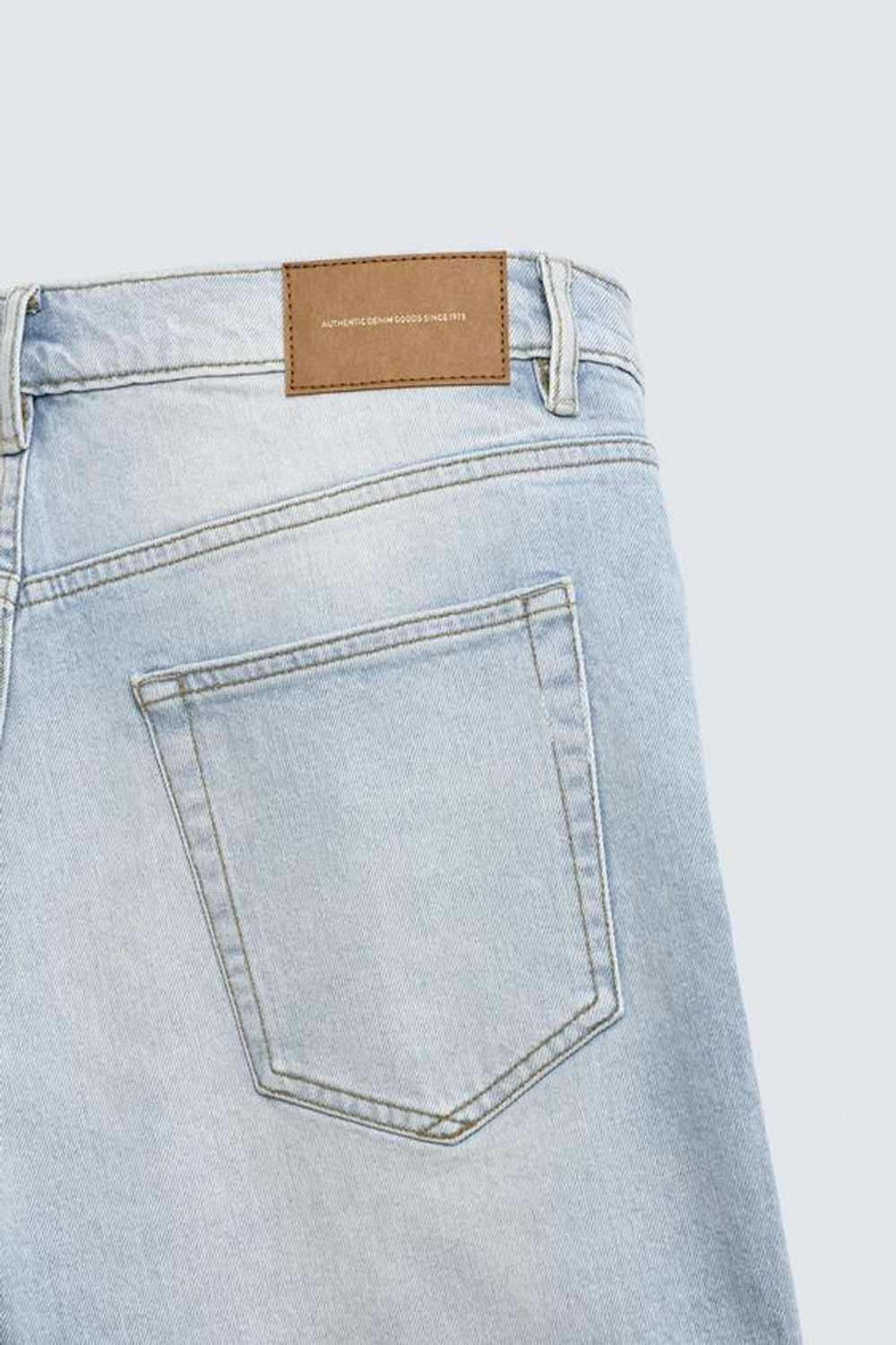 ZARA ДЖИНСОВЫЕ ШОРТЫ REGULAR FIT, ГОЛУБОЙ