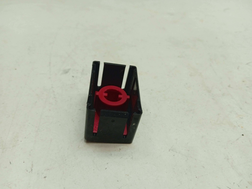 SRV55T03EU/30 ктп17 Кнопка включения для посудомоечной машины Bosch SRV55T03EU/30 б/у