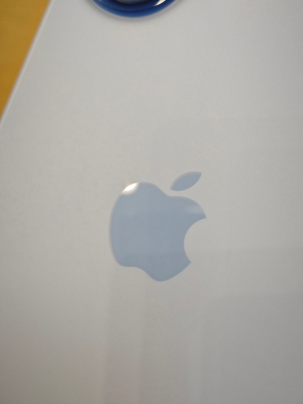 Задняя крышка ПРЕМИУМ для iPhone 17 ( заднее стекло ) задняя стеклянная панель / Цвет: Сиреневый / Lavender