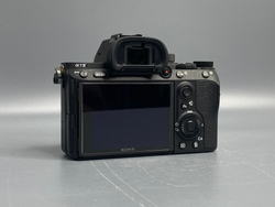 Sony A7 III 16.325 кадров