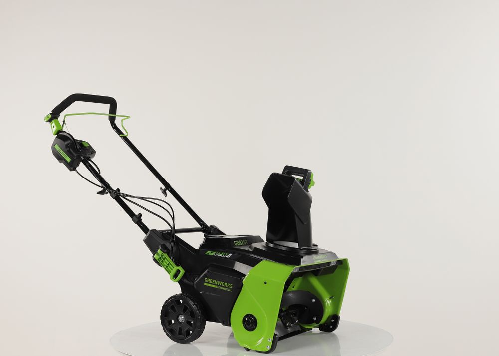 Аккумуляторный снегоуборщик Greenworks GD82STK5, 2602507UС2	,82v, 56 см, c АКБ 2x2.5Aч и двойное ЗУ