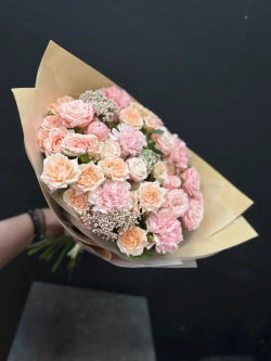 Букет микс роз