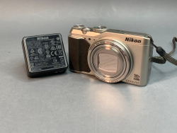 Nikon Coolpix S9900