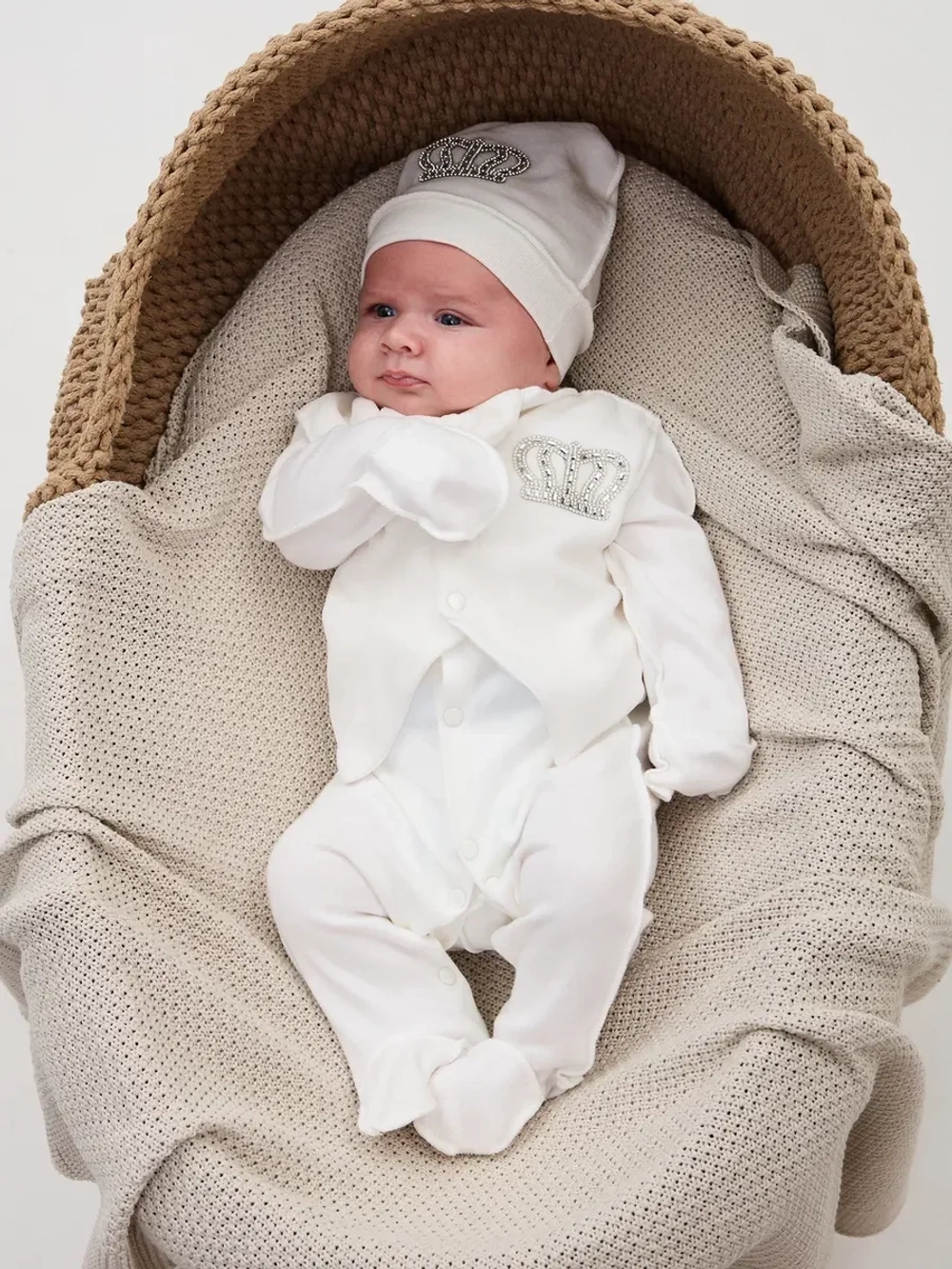 Конверт на выписку новорожденного весна
