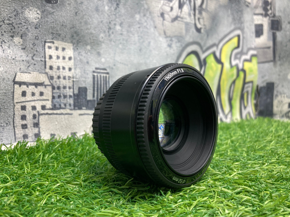 YongNuo YN 50mm 1.8 Canon EF (С дефектом)