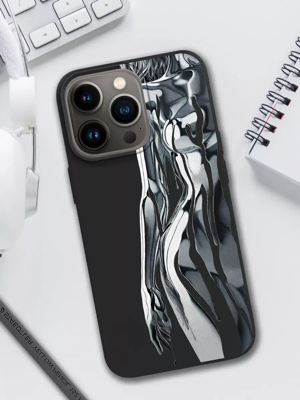 Чехол на iPhone 13 Pro с принтом