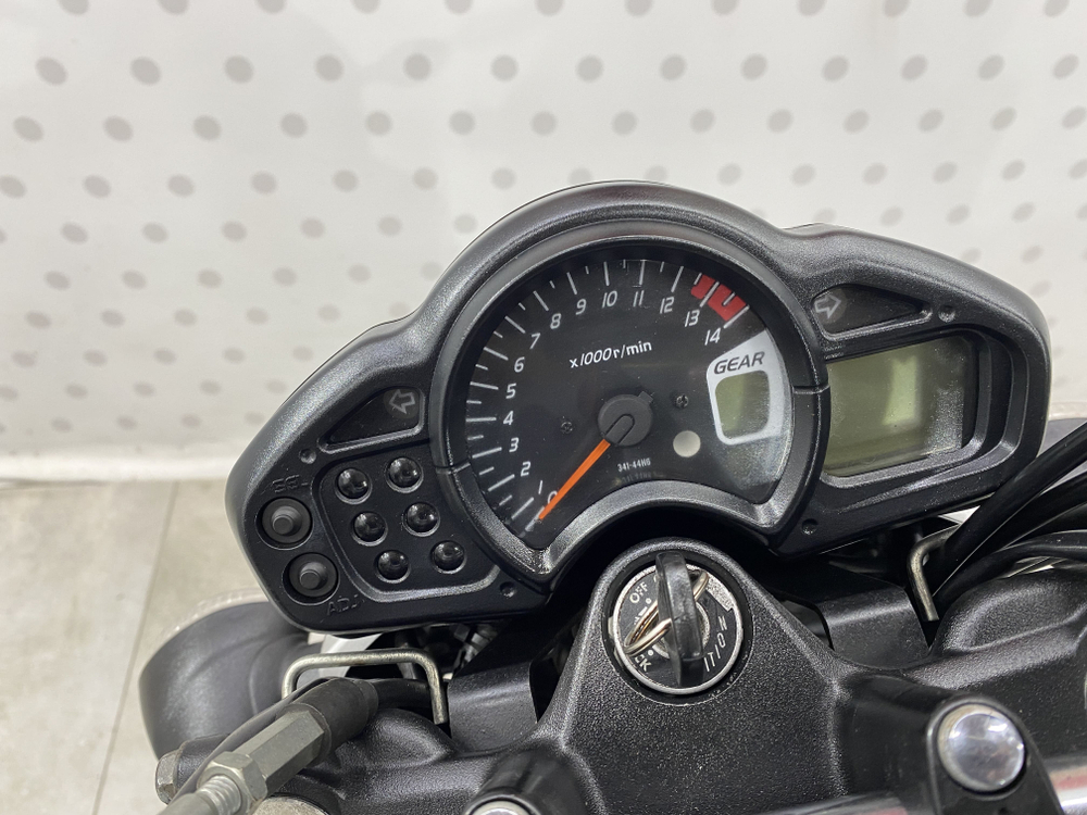 Suzuki Gladius SFV400 , 2015