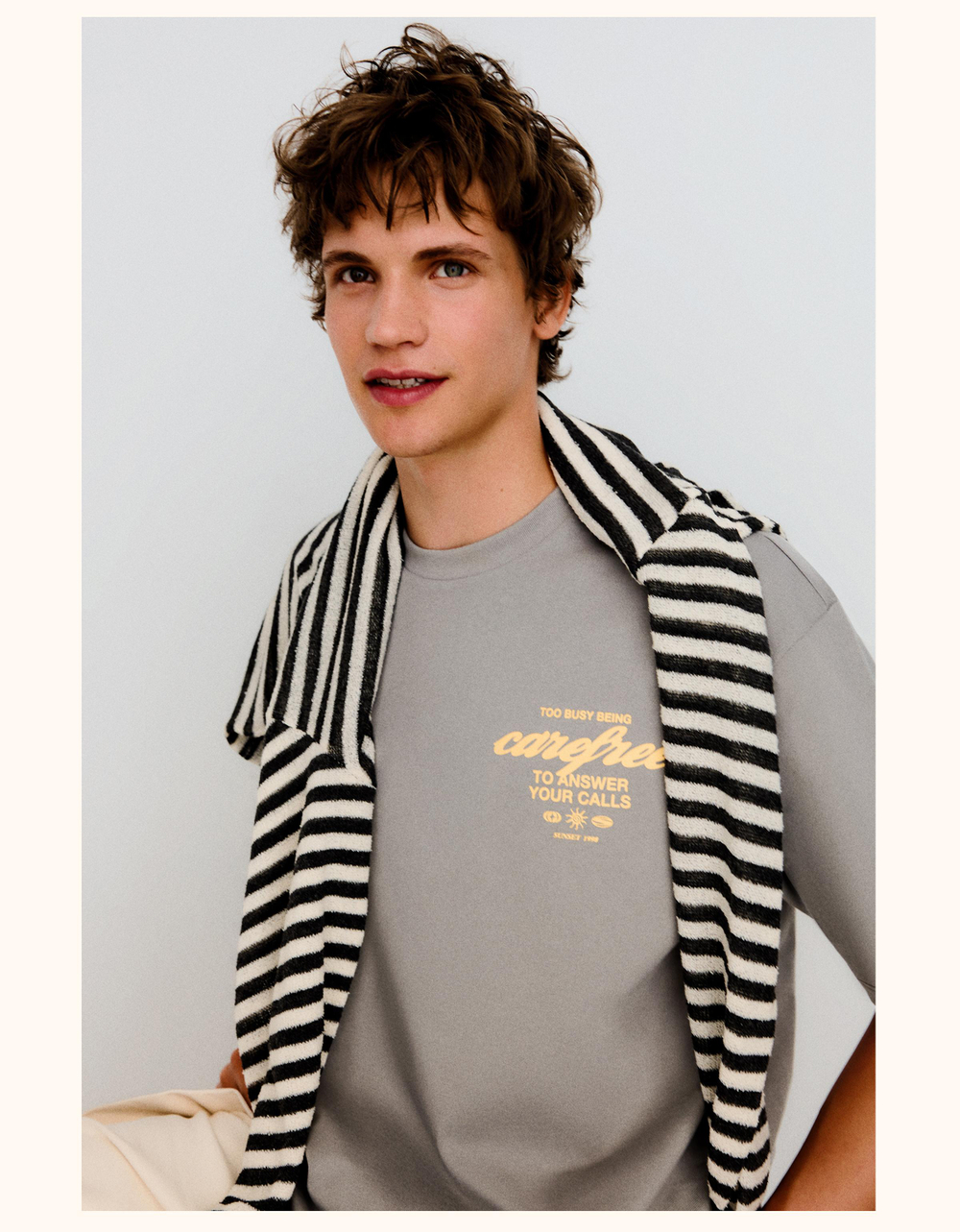 Мужская футболка boxy fit с принтом, арт. 2026/112 - BERSHKA