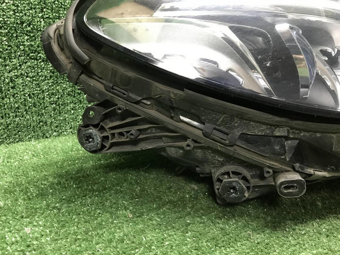 Фара правая Mercedes GLE W166 (2015-2018) LED