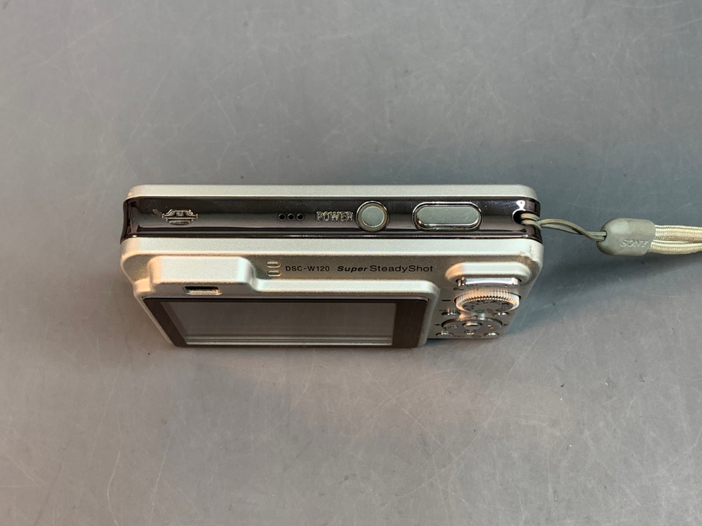 Sony Cyber-shot DSC-W120
