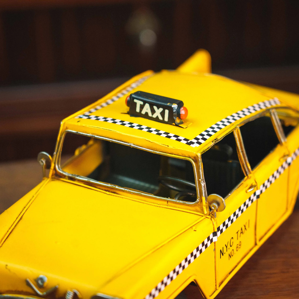 Винтажная модель знаменитого жёлтого N.Y.C. Taxi