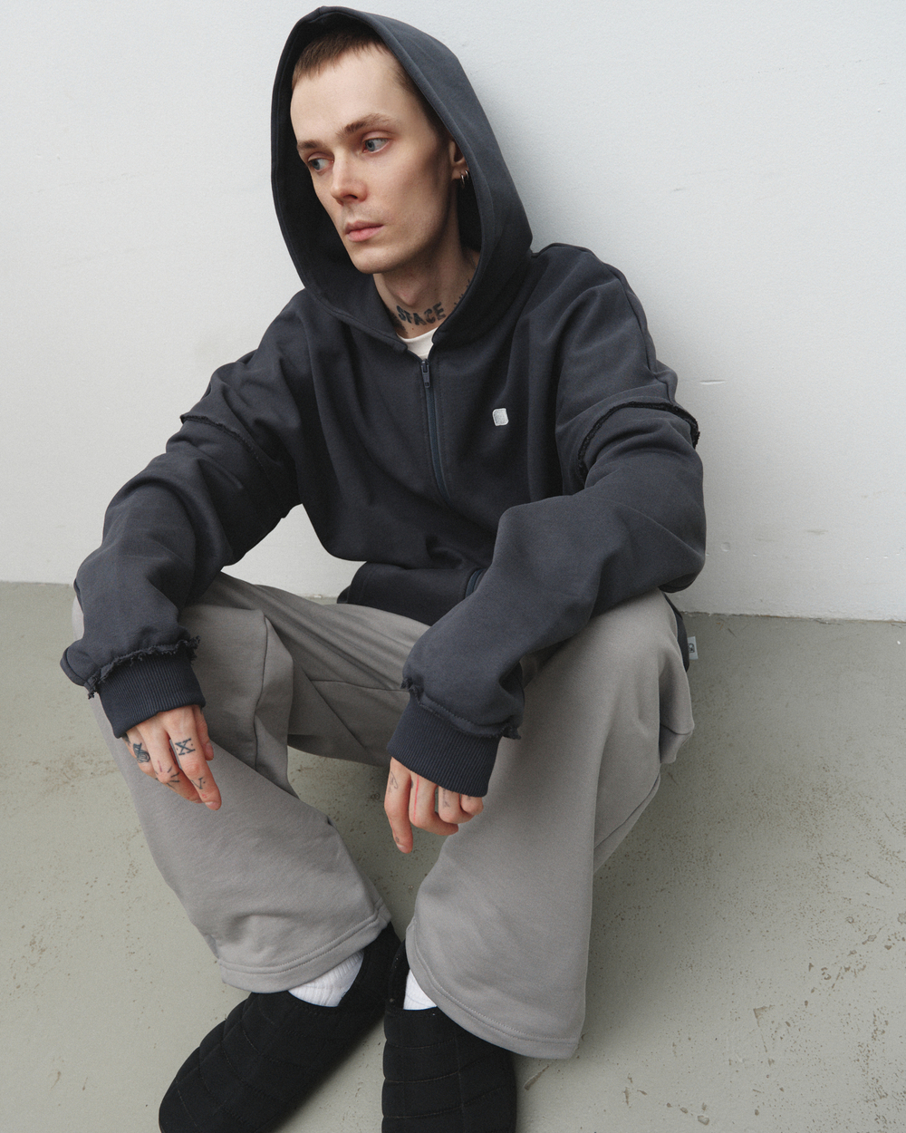 Zip-Up Hoodie Ragged LOGO Nine Iron