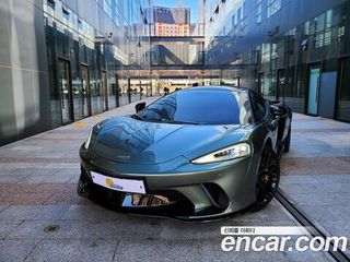 McLaren GT