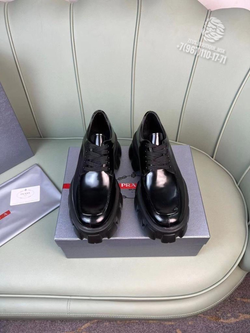 Туфли Prada