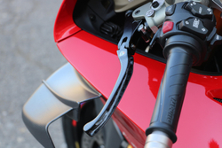 LCR49K CNC RACING CLUTCH LEVER FOLDING CARBON (DVL V4)