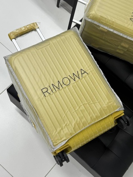 Дорожный чемодан Rimowa