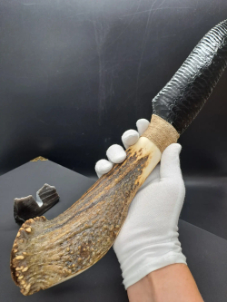 Обсидиановый клинок с рогом 49 см