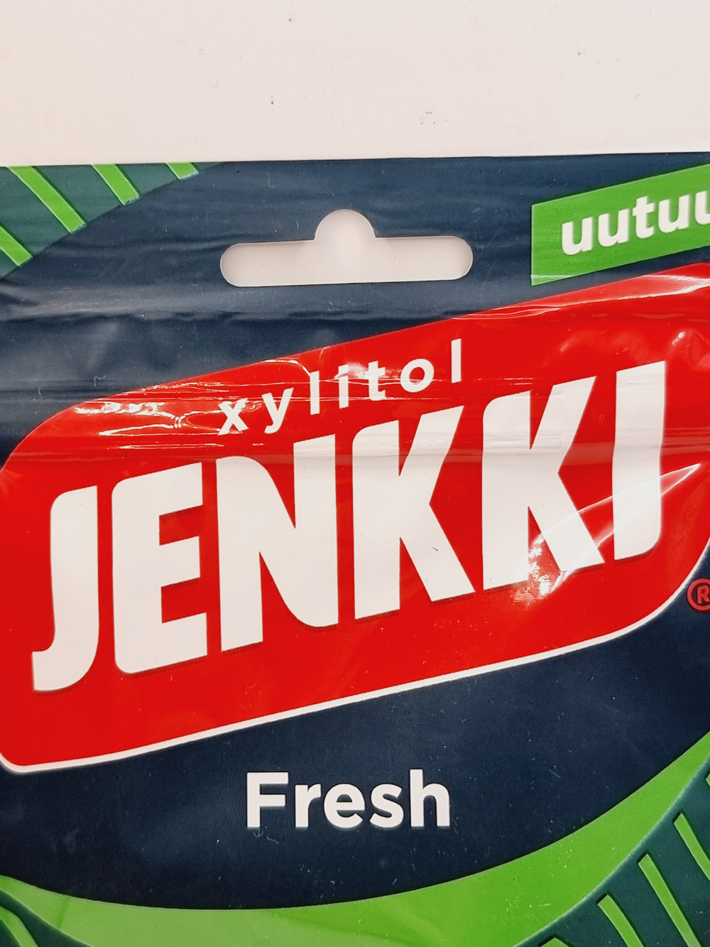 Жевательная резинка Jenkki Fresh Breezy Menthol "Свежий ментол" 35 г (из Финляндии)