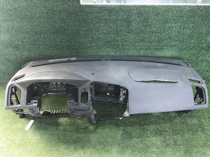 Торпедо Volvo XC60 1 (2008-2017)