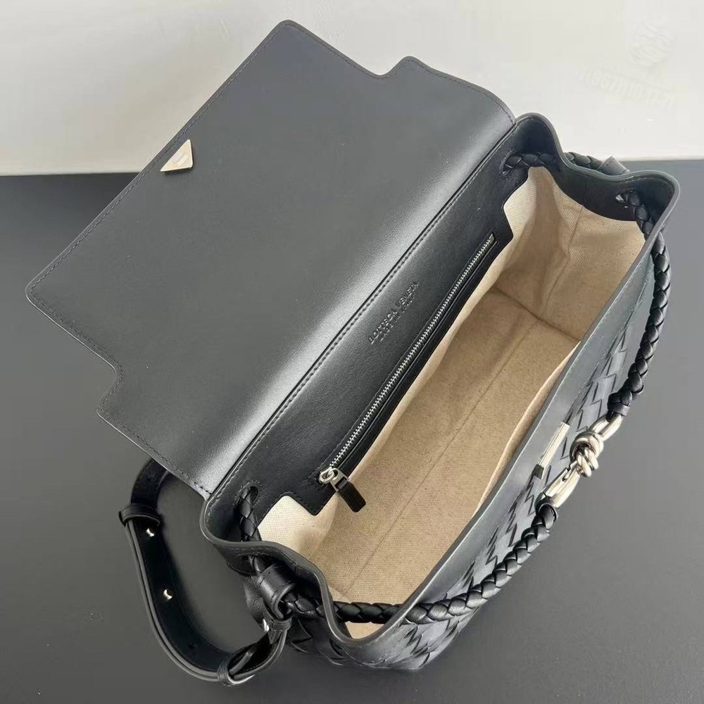 Сумка через плечо Bottega Veneta Small Andiamo