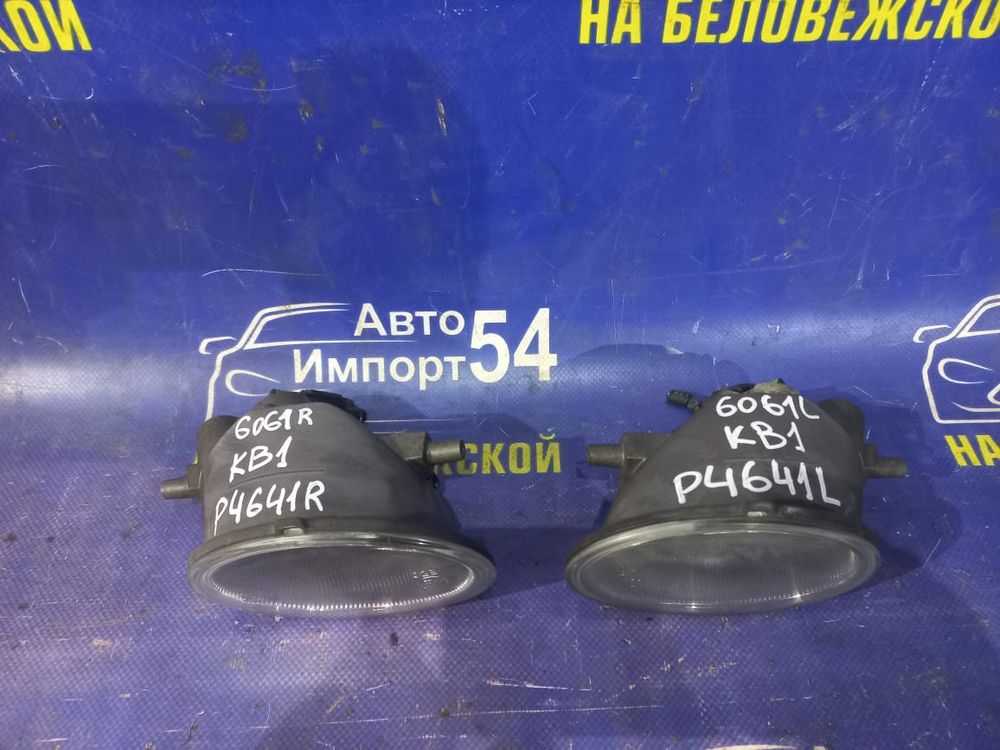 Туманка правая Honda LEGEND 2004-2008
