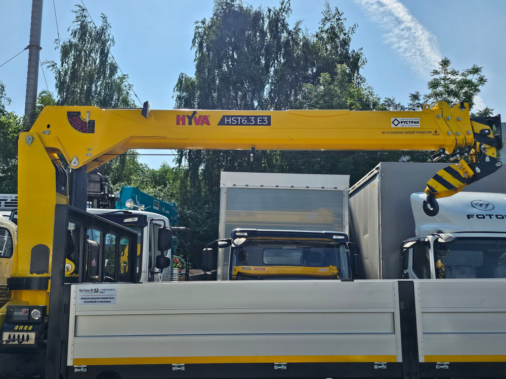 JAC N120X бортовой с КМУ Hyva HST6.3E3