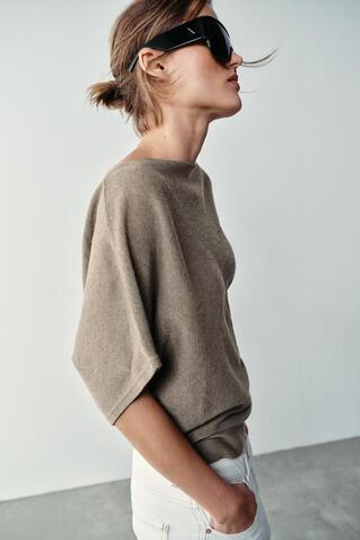 ZARA ТРИКОТАЖНЫЙ ТОП С ДРАПИРОВАННЫМ ВЫРЕЗОМ НА СПИНКЕ, СЕРО-КОРИЧНЕВЫЙ