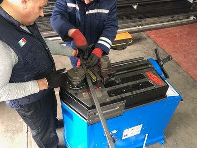 Гибка металлических труб профильного сечения по радиусу - услуги