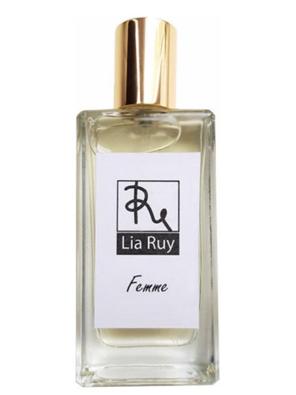Lia Ruy Femme