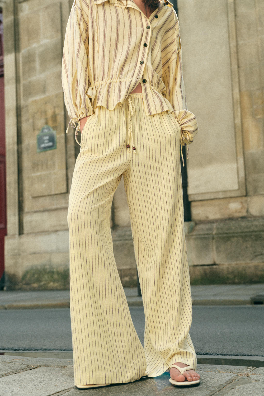 БРЮКИ ИЗ СМЕСОВОГО ЛЬНА В ПОЛОСКУ — ZARA