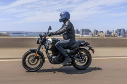 Royal Enfield Hunter 350 Rebel Black