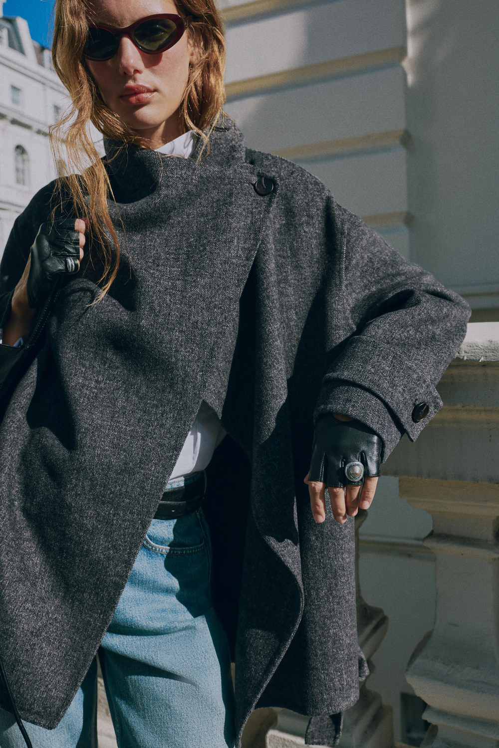 ZARA КОЖАНЫЕ МИТЕНКИ С КОЛЬЦАМИ, ЧЕРНЫЙ