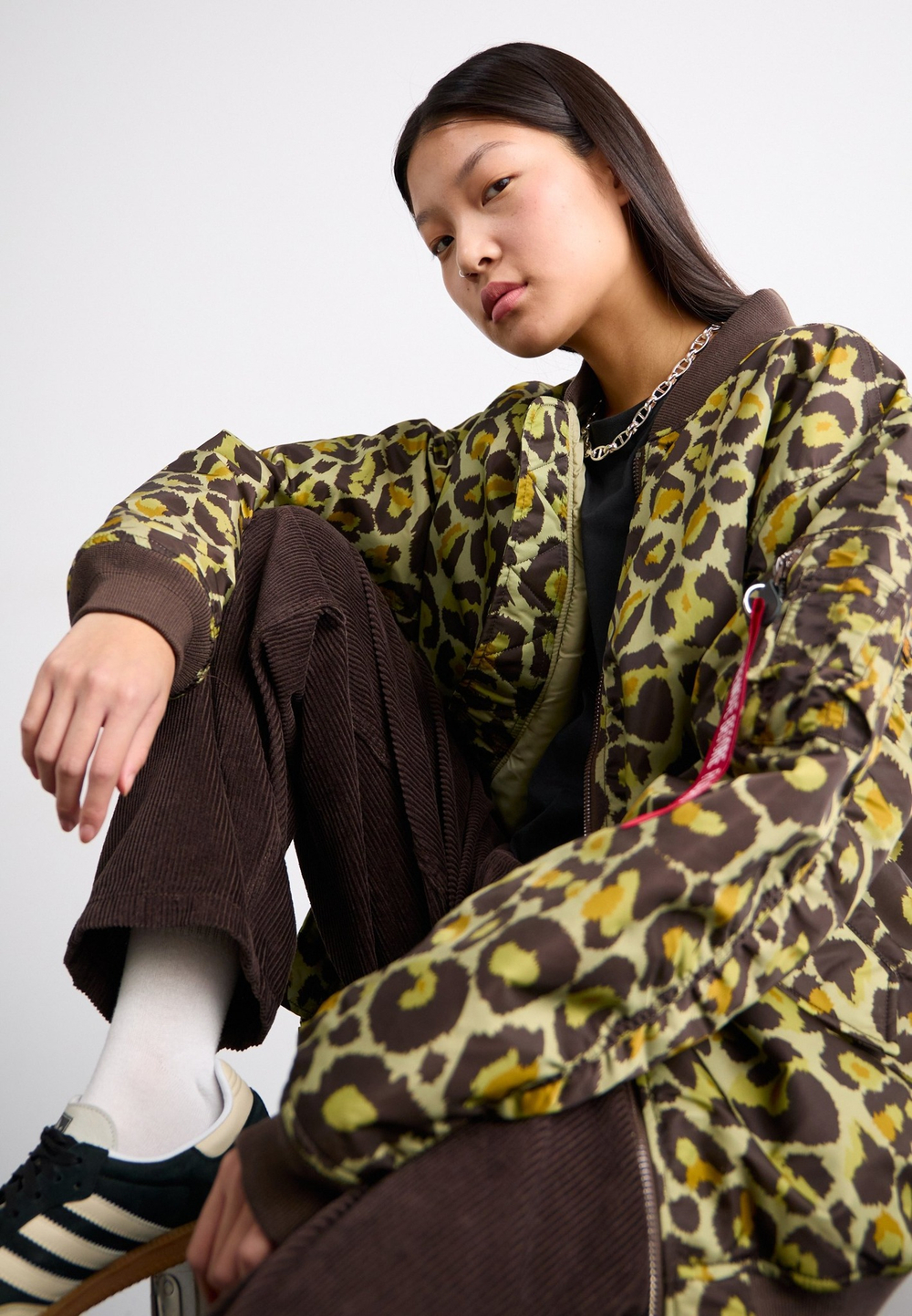 Куртка утепленная женская ALPHA INDUSTRIES MA-1 CORE CAMO WMN