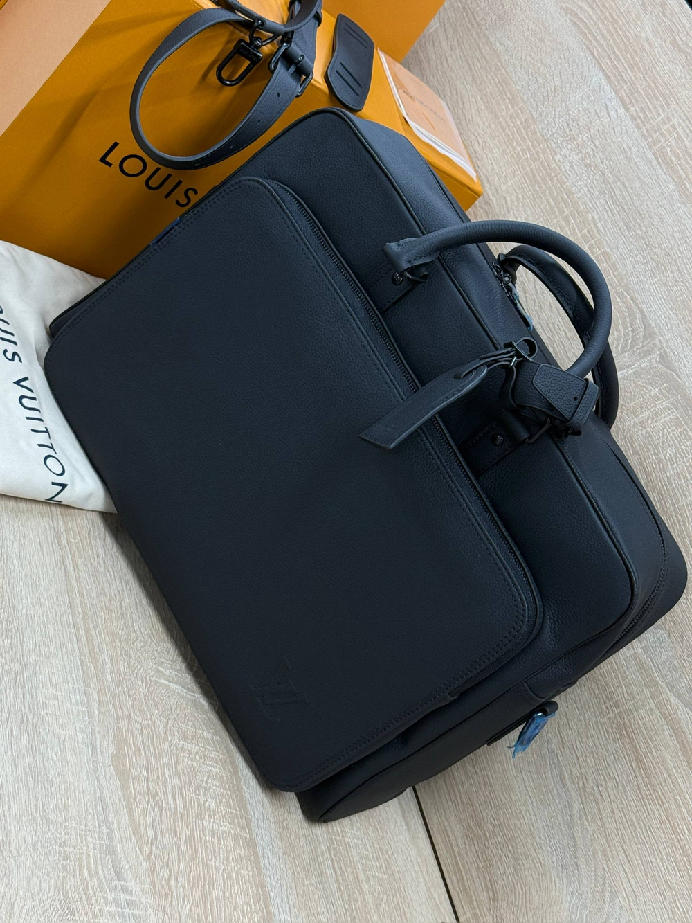 Портфель Louis Vuitton