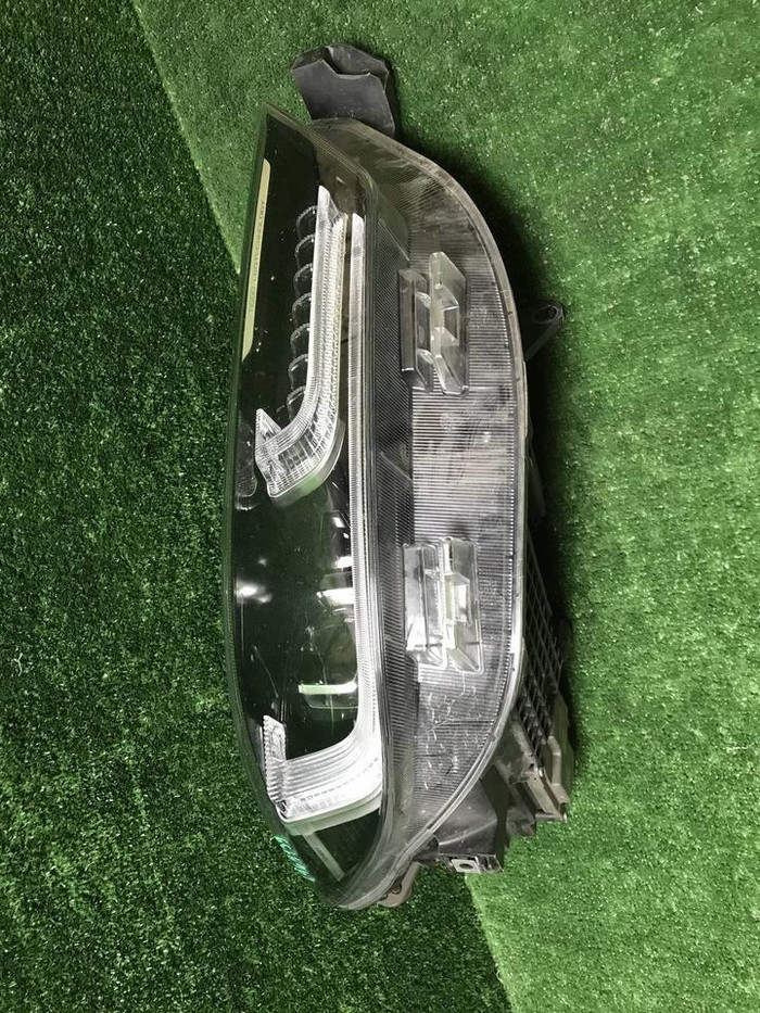 Фара правая Chery Tiggo 8 Pro (2021-2024) LED