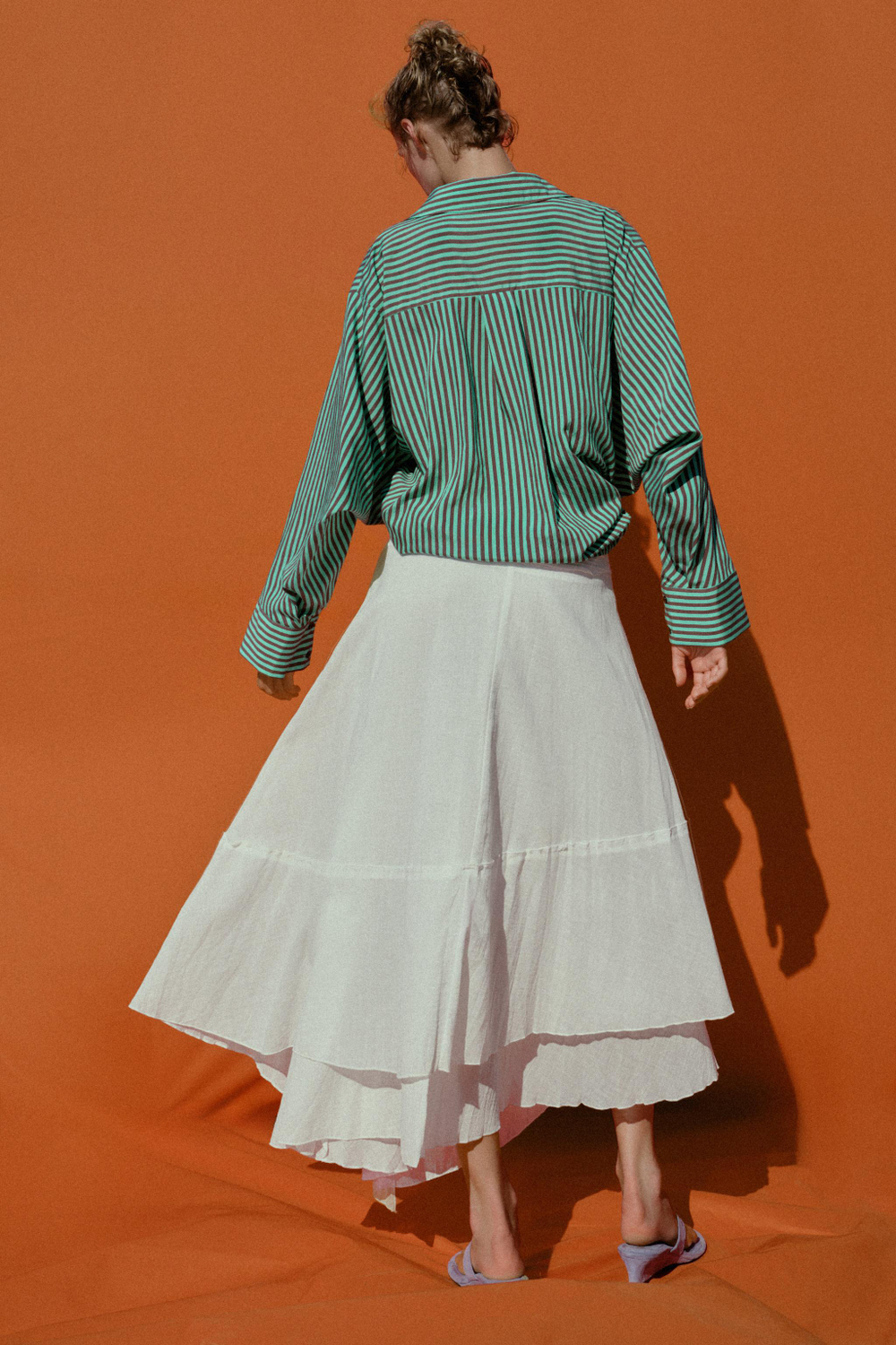 ЮБКА АСИММЕТРИЧНОГО КРОЯ ИЗ МЯТОЙ ТКАНИ — ZARA