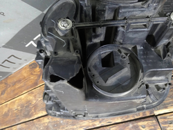 Фара правая LED Volkswagen Teramont 17-22 Б/У Оригинал 3CN941036A