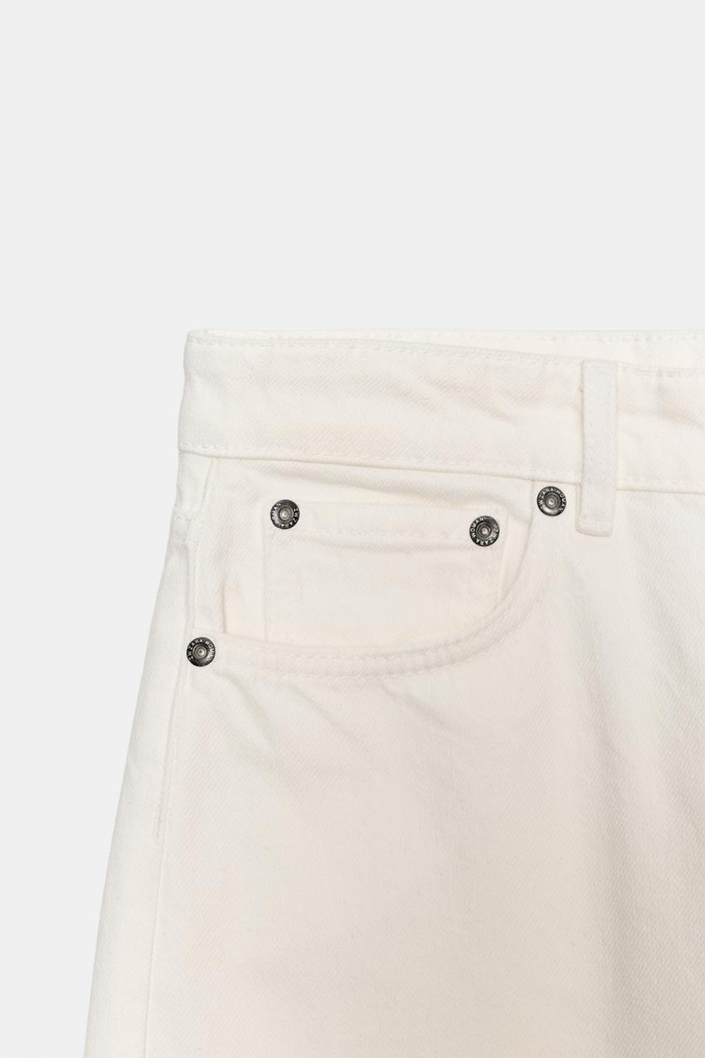 ZARA ЗАУЖЕННЫЕ ДЖИНСЫ СО СРЕДНЕЙ ПОСАДКОЙ — ZW COLLECTION, БЕЛЫЙ