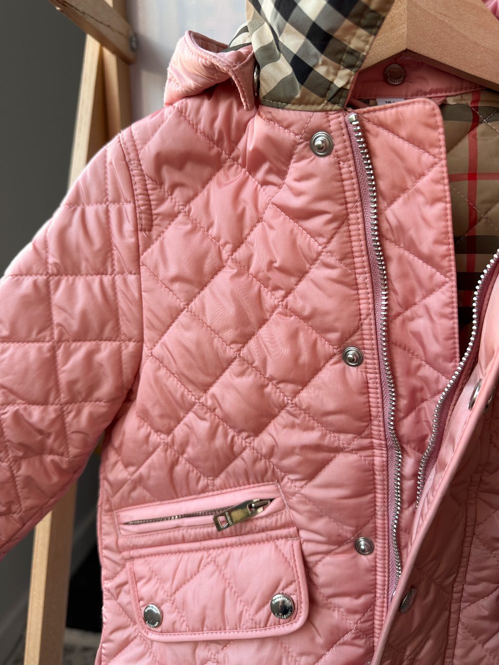Новая куртка Burberry , 86