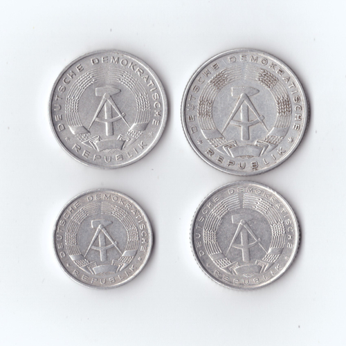 Набор монет. Германия. ГДР. 4 шт. 1,2 марки. 10,50 пфенинг 1957,62,71,68 гг. Большой герб. XF