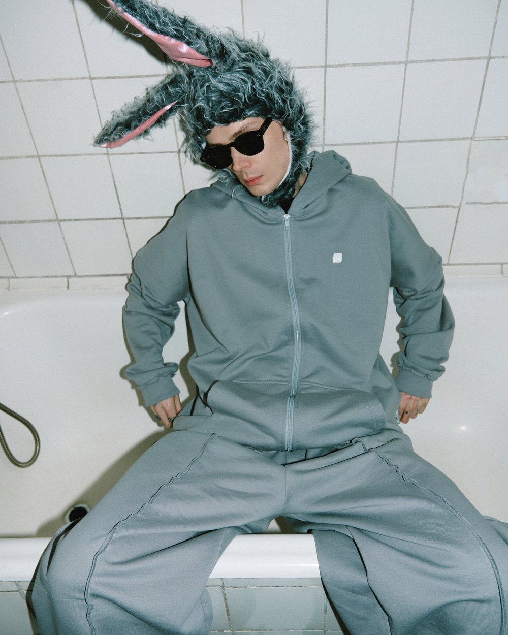 Zip-Up Hoodie Ragged LOGO Ultimate Gray