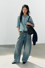 ПРИТАЛЕННАЯ ДЖИНСОВАЯ РУБАШКА TRF — ZARA