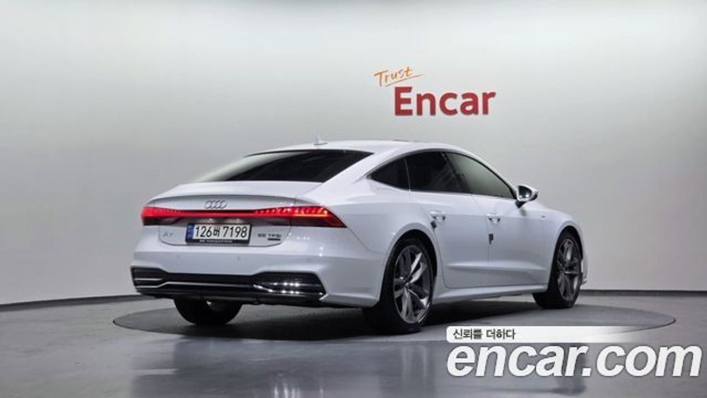 Audi A7 55 TFSI Quattro Premium — 2021