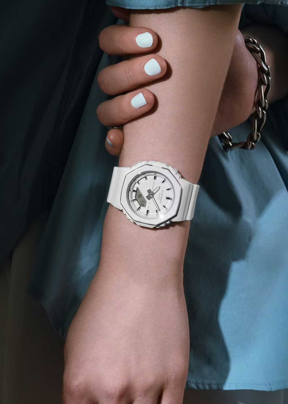 Часы Casio GMA-P2110-7A