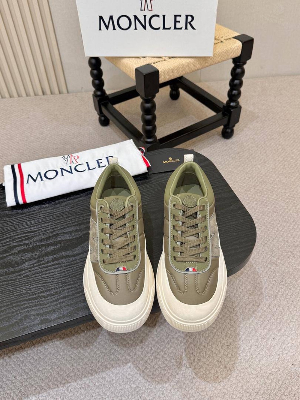 Кроссовки Moncler