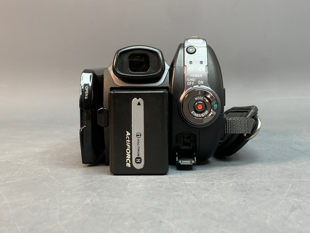 Sony HDR-SR11E + конвектор