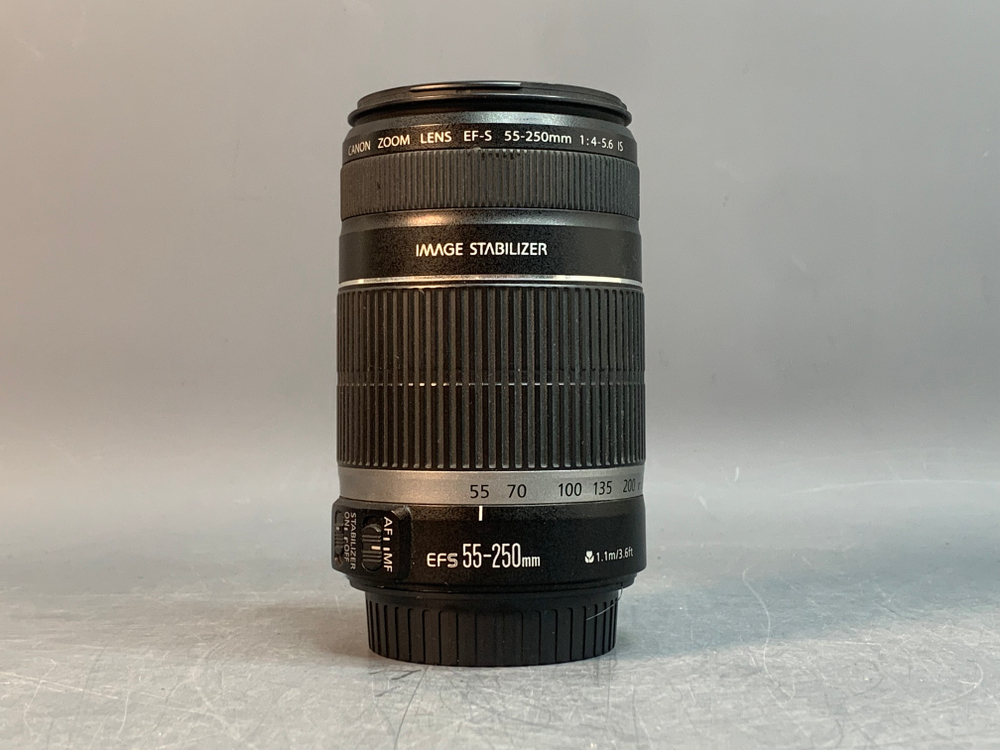 Canon EF-S 55-250mm 4-5.6 IS